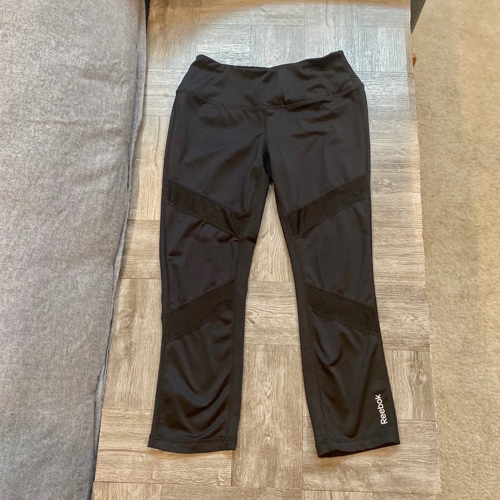 Reebok 3/4 length workout pants / Size XS